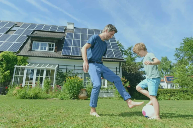 Maison autonome avec panneaux solaires : Alimentez votre habitation grâce à l’énergie solaire