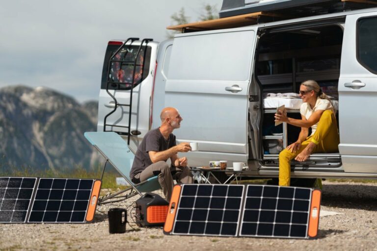 Kit panneau solaire pour camping-car : Énergie autonome et mobile en toute liberté