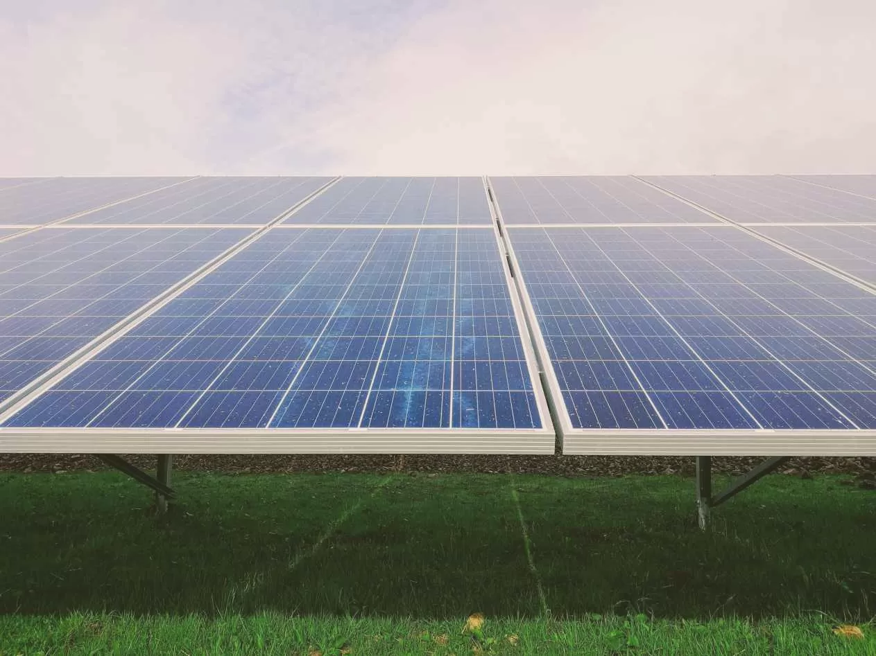 panneau solaire 300w une solution compacte et efficace pour votre systeme solaire.webp