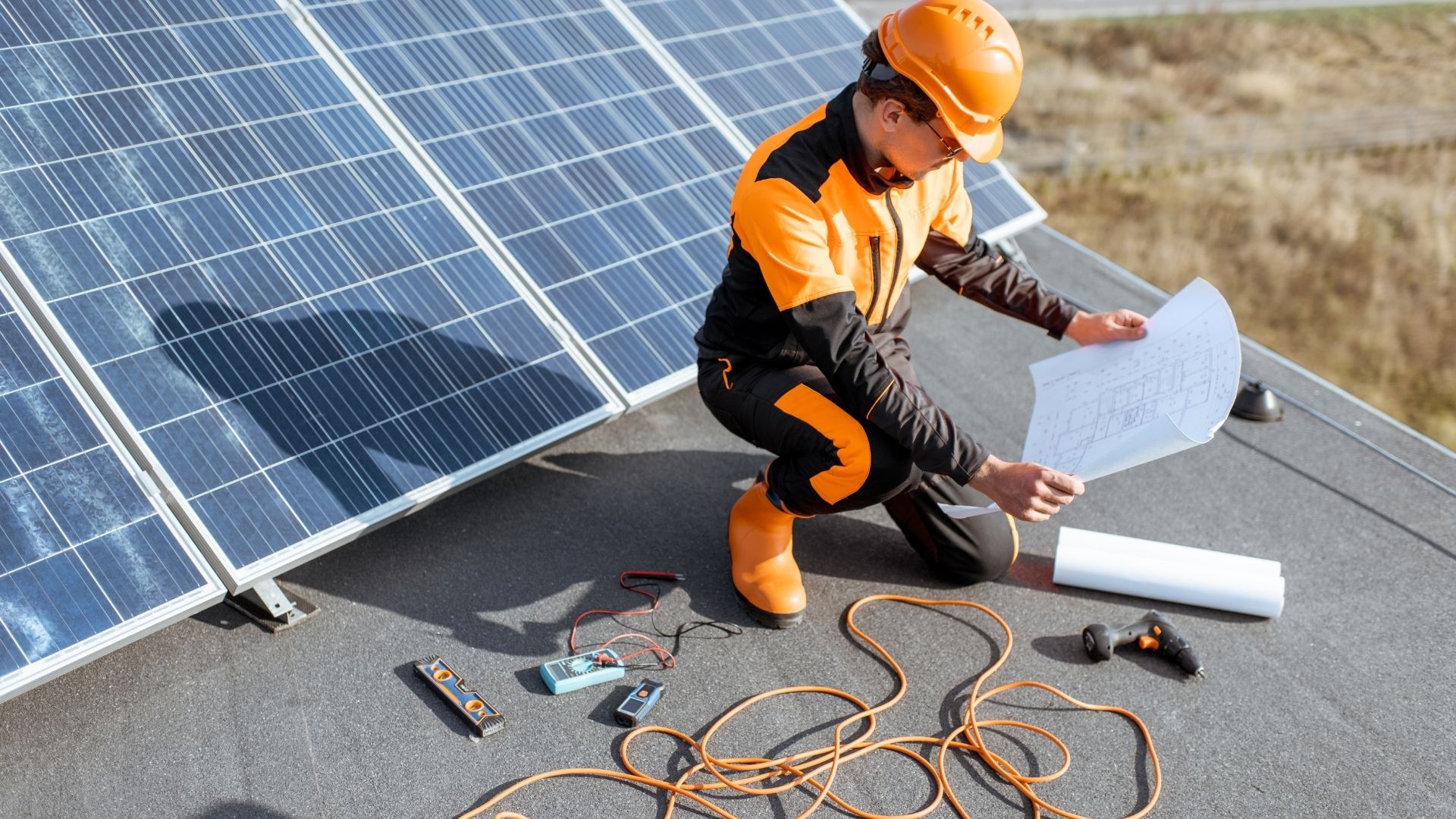 panneau solaire a brancher sur prise 220v guide d installation et precautions a prendre.jpeg
